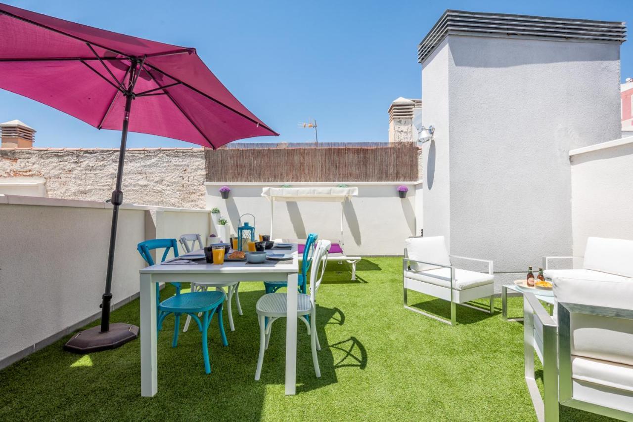Atico Con Terraza Ac 1Hab En El Centro Y Piscina Comunitaria Apartment Malaga Luaran gambar