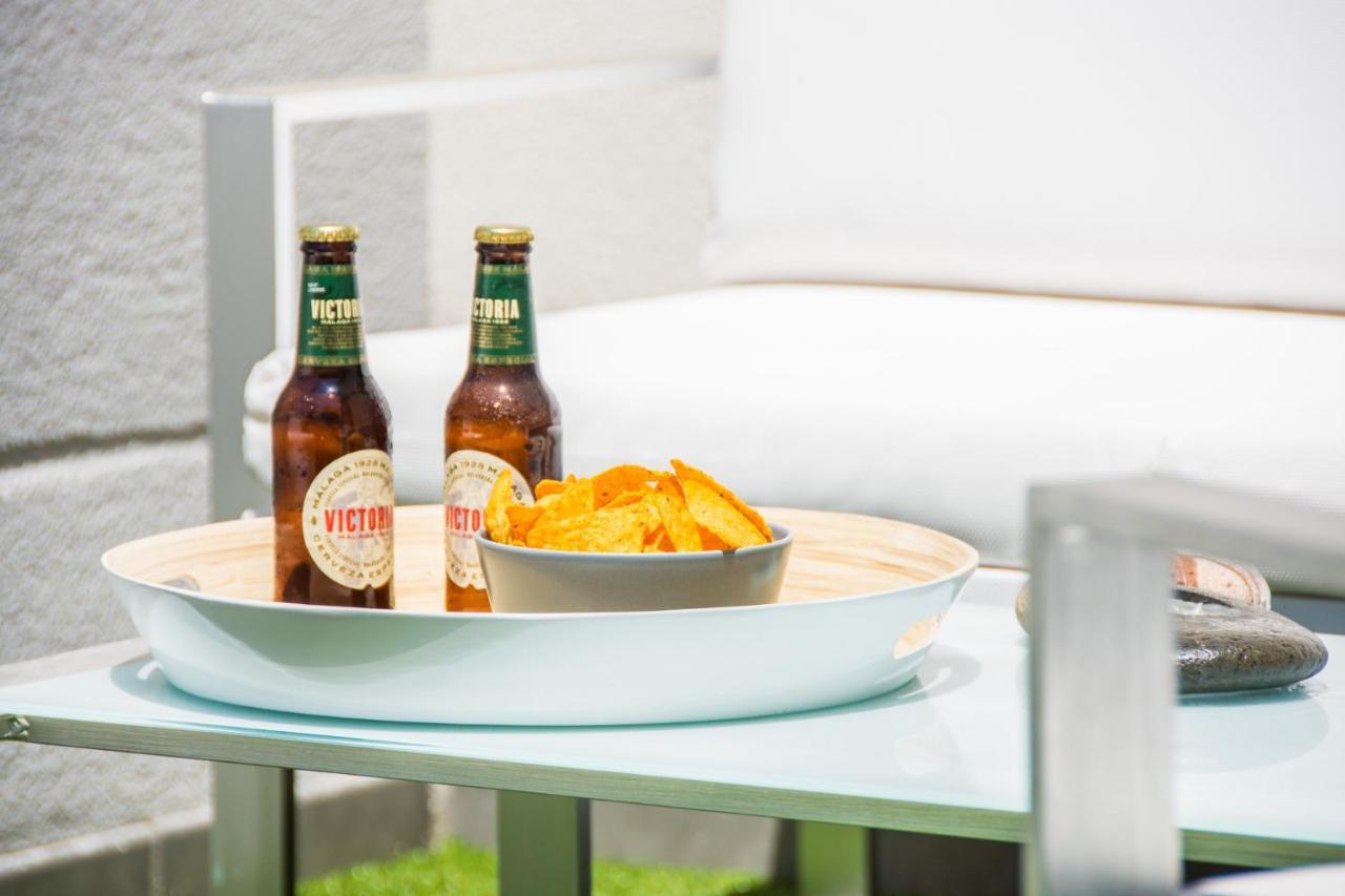 Atico Con Terraza Ac 1Hab En El Centro Y Piscina Comunitaria Apartment Malaga Luaran gambar