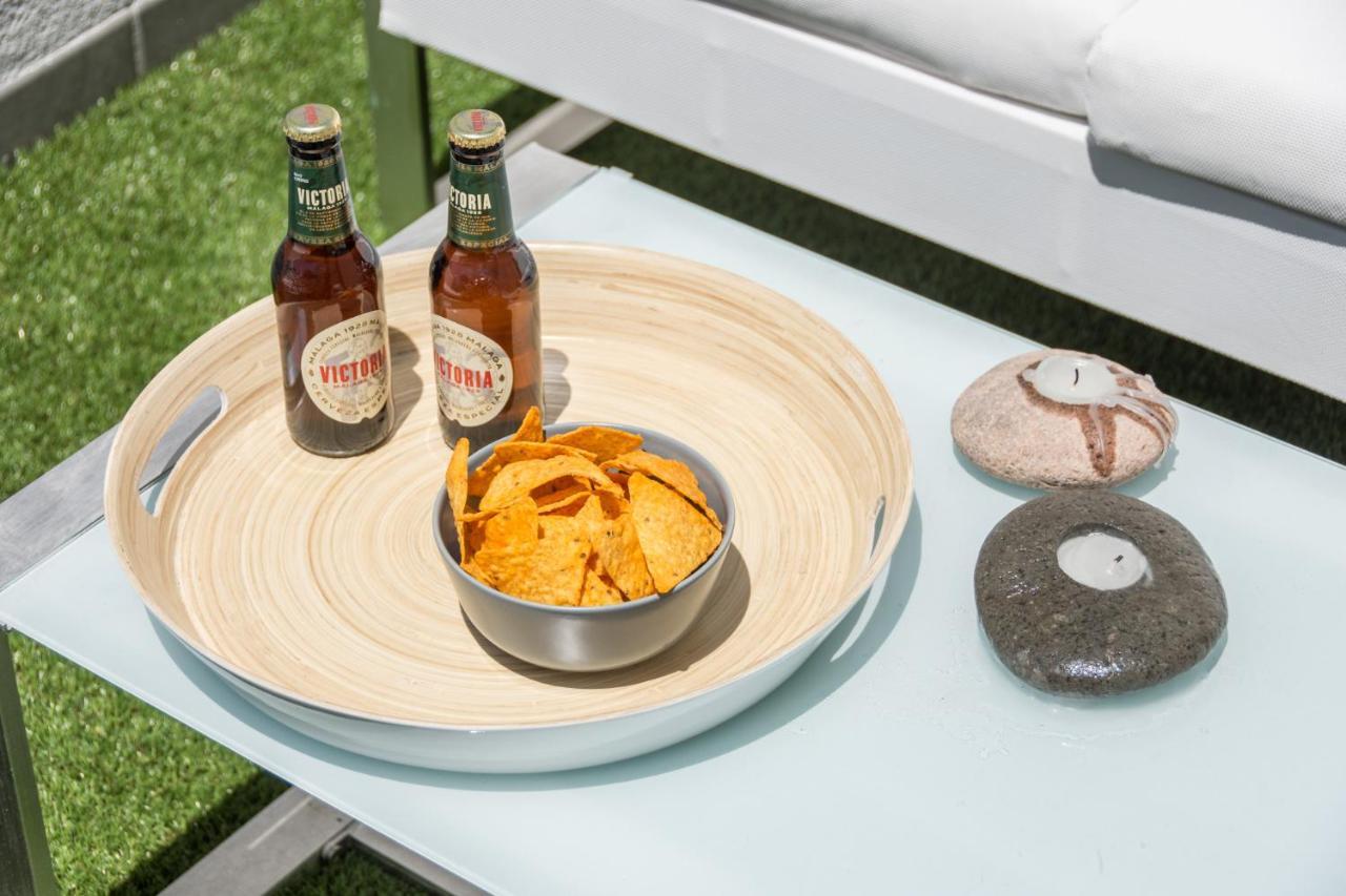 Atico Con Terraza Ac 1Hab En El Centro Y Piscina Comunitaria Apartment Malaga Luaran gambar