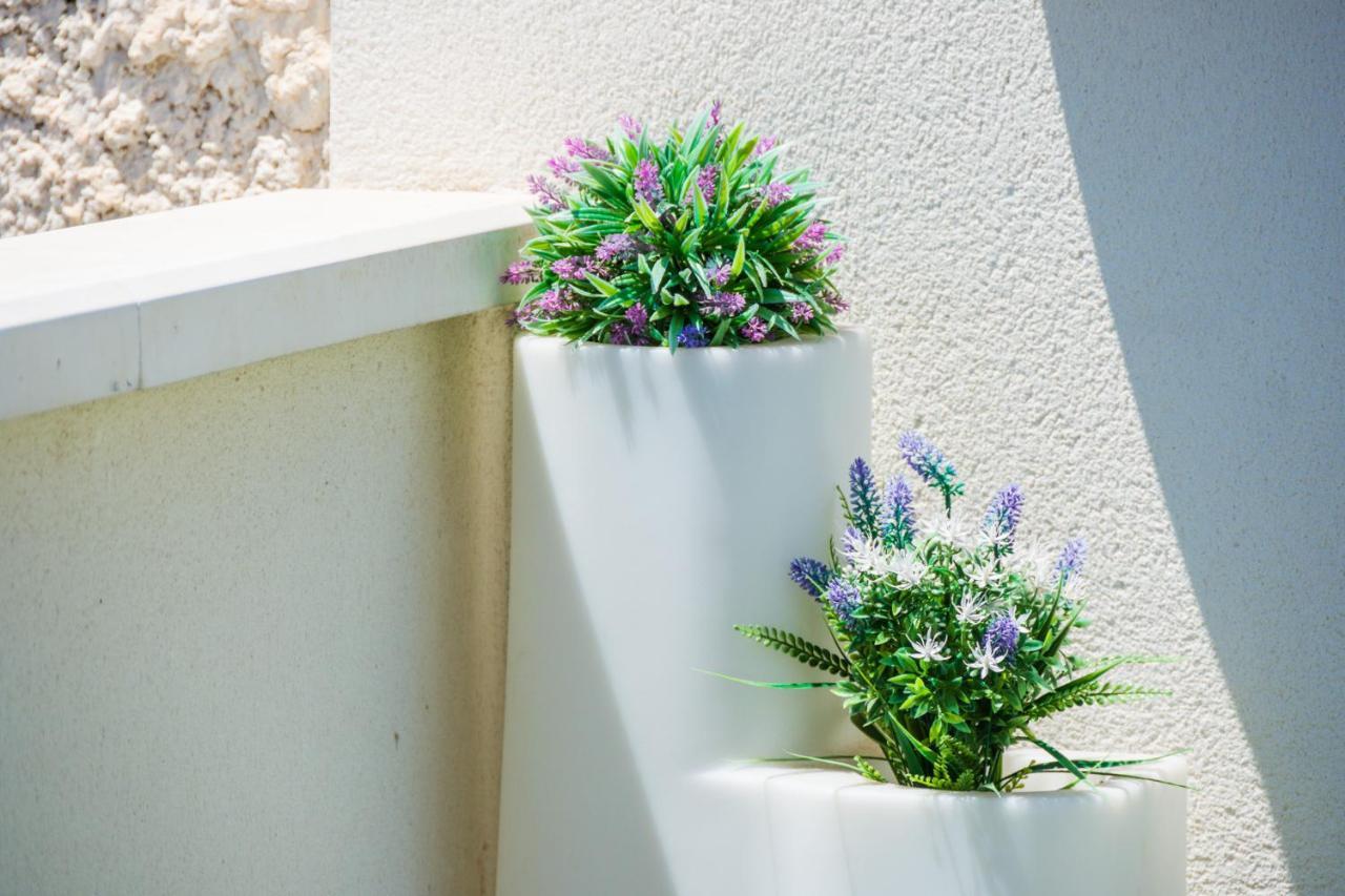 Atico Con Terraza Ac 1Hab En El Centro Y Piscina Comunitaria Apartment Malaga Luaran gambar