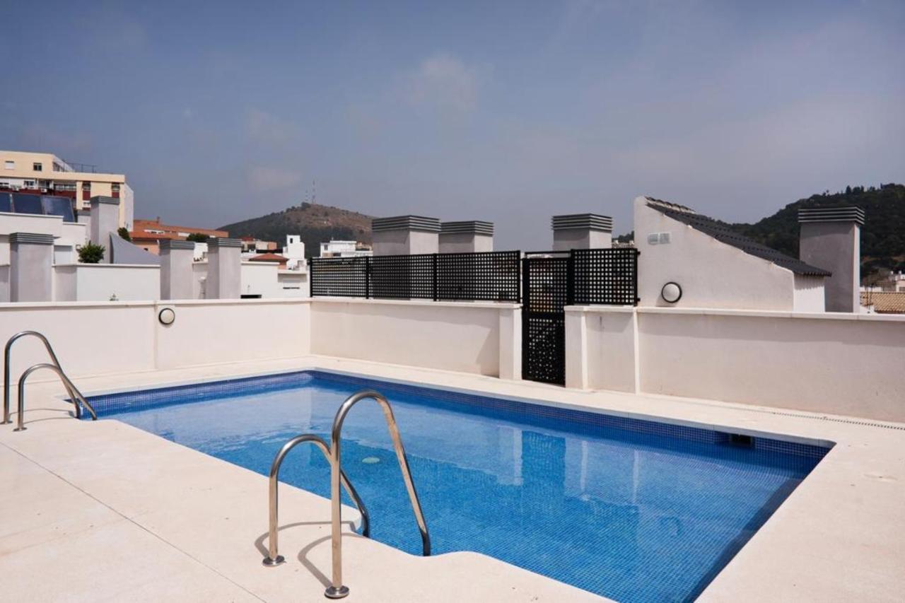 Atico Con Terraza Ac 1Hab En El Centro Y Piscina Comunitaria Apartment Malaga Luaran gambar